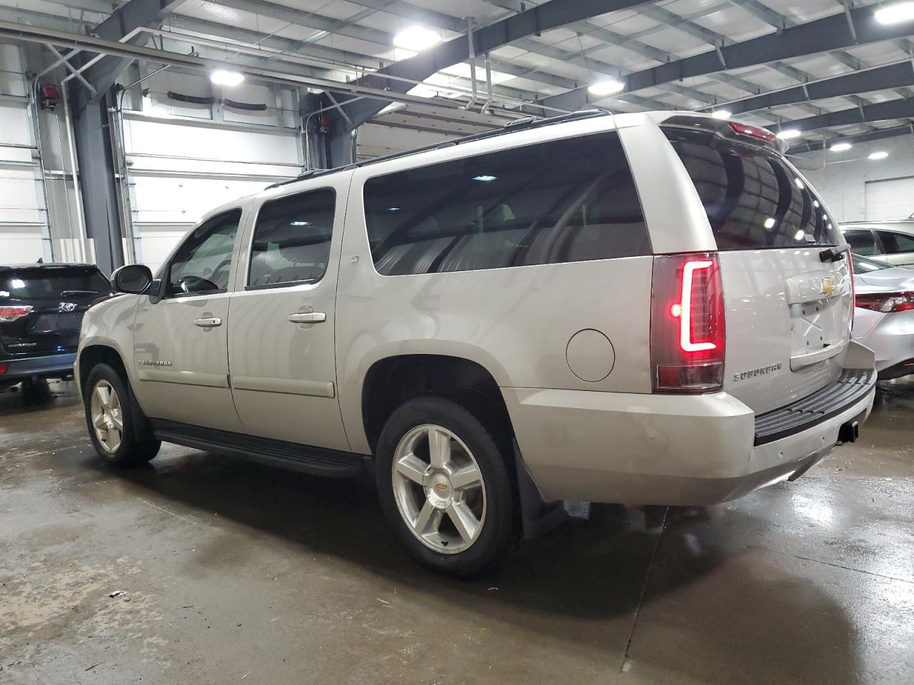 2008 Chevrolet Suburban - Image 2