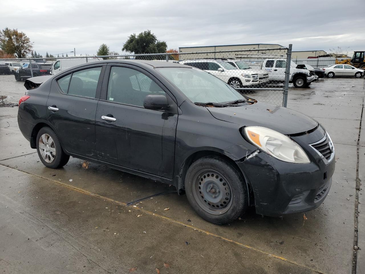 2012 Nissan Versa - Image 4