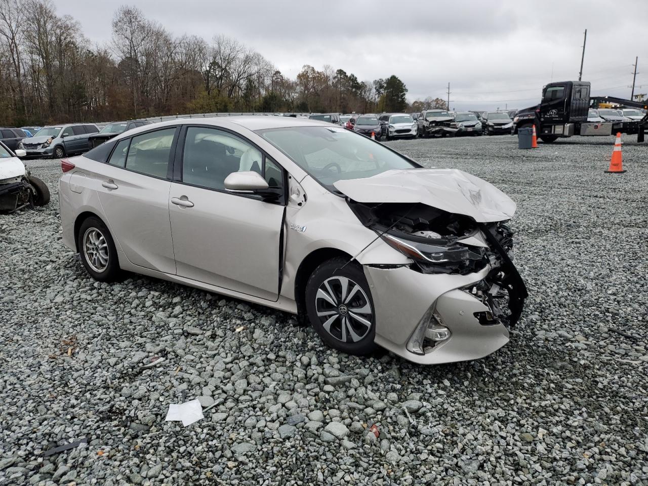 2017 Toyota Prius - Image 4