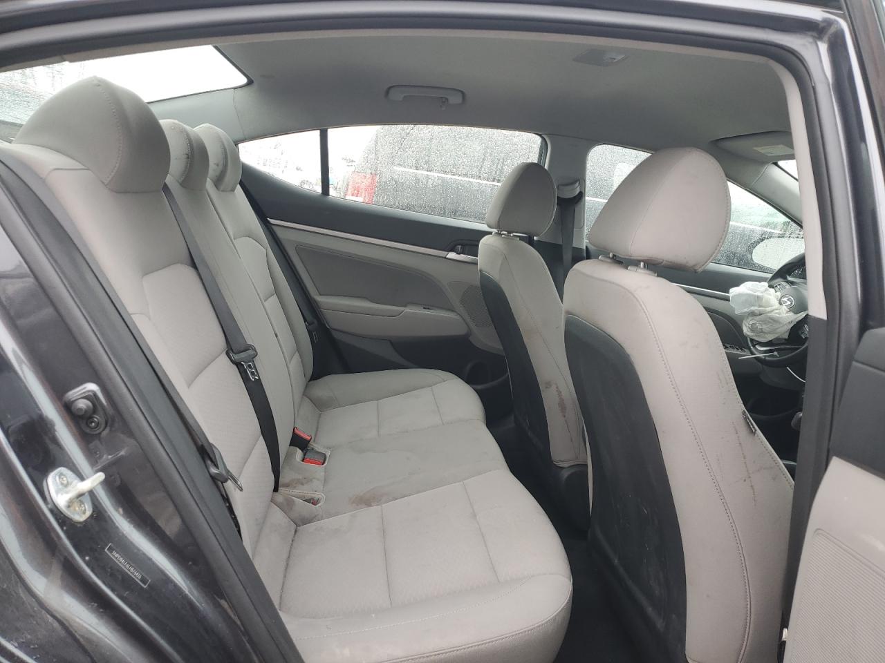 2020 Hyundai Elantra - Image 10