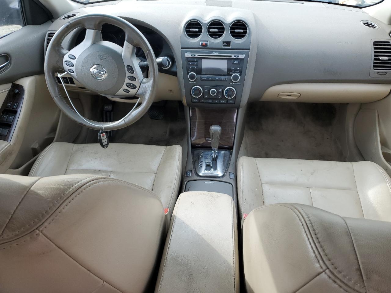 2011 Nissan Altima - Image 8