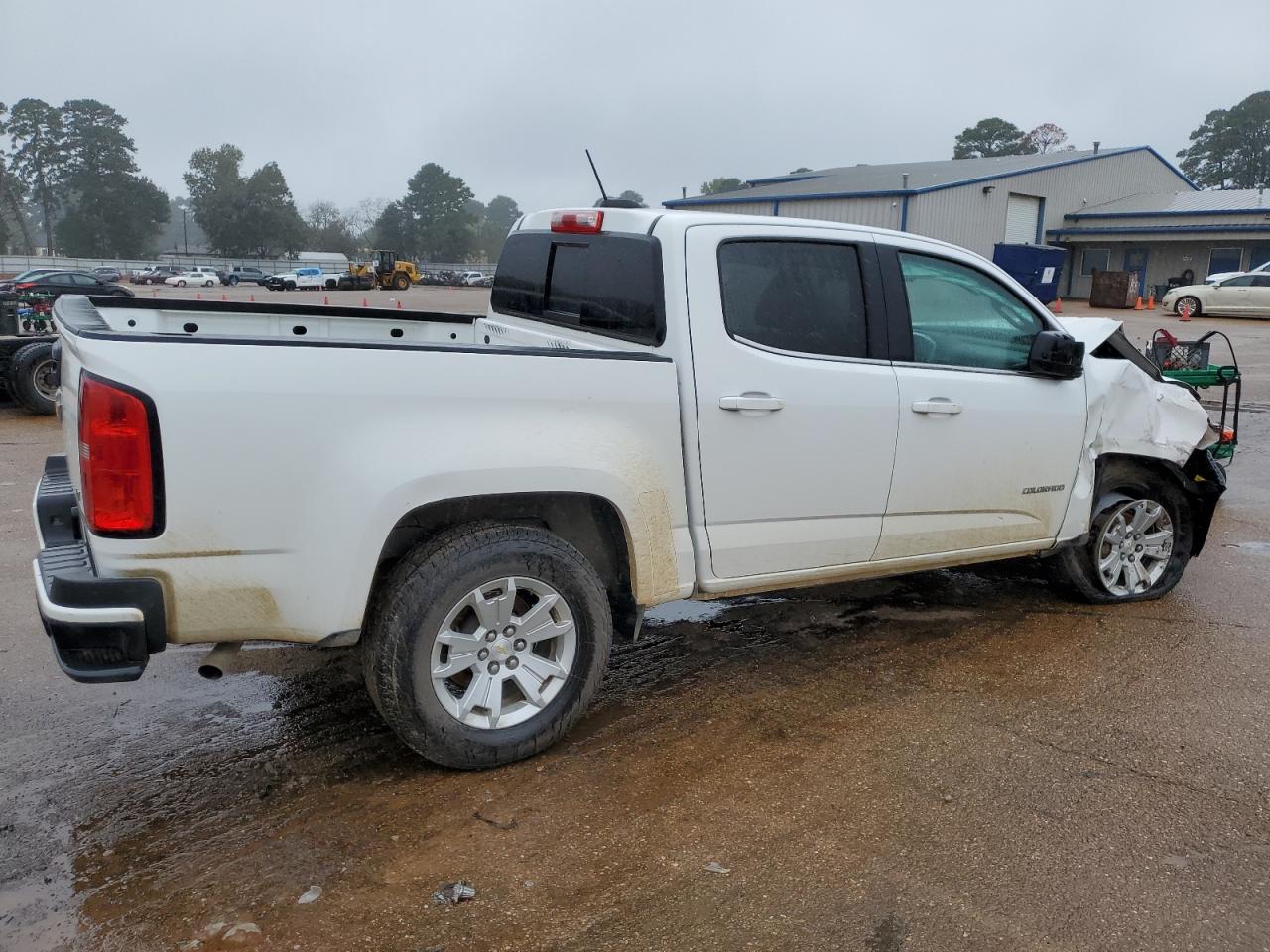 2016 Chevrolet Colorado - Image 3