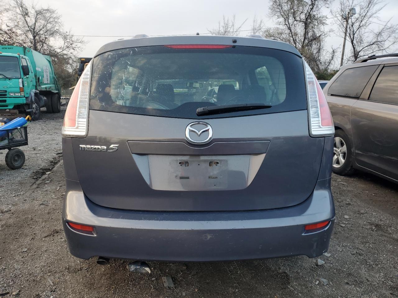 2009 Mazda 5 - Image 6