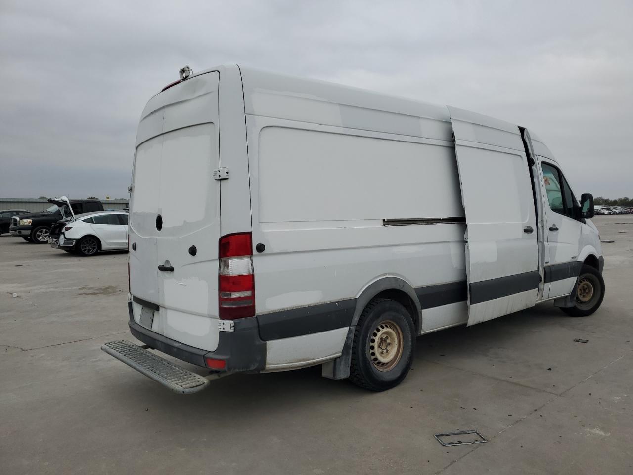 VIN WD3PE8DB5FP122308 2015 MERCEDES-BENZ SPRINTER no.3