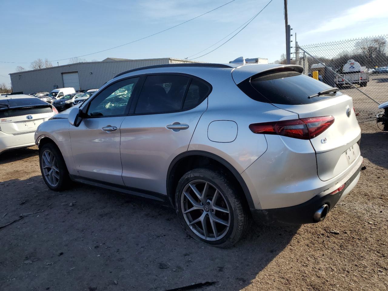 2018 Alfa Romeo Stelvio - Image 2