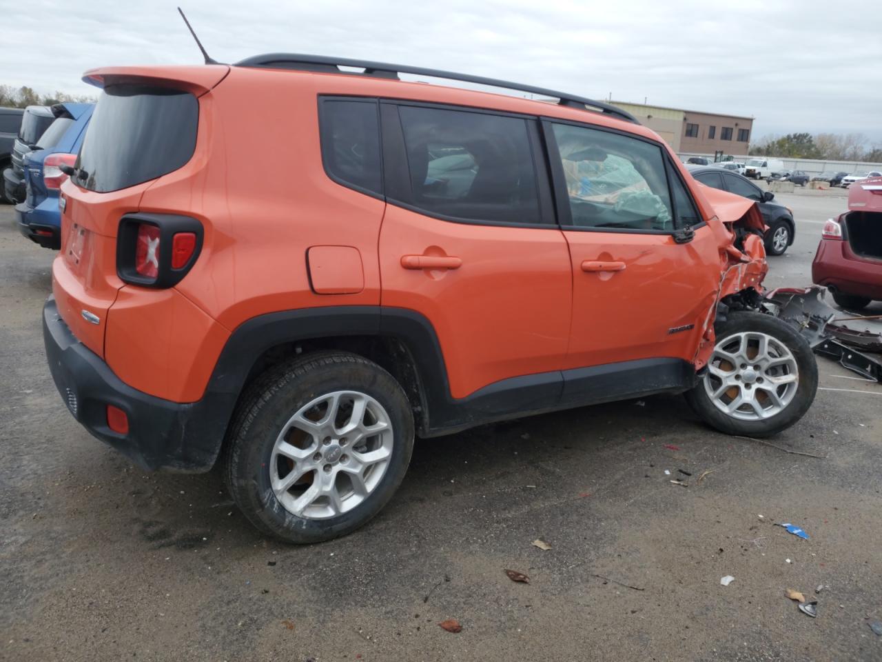 2015 Jeep Renegade - Image 3