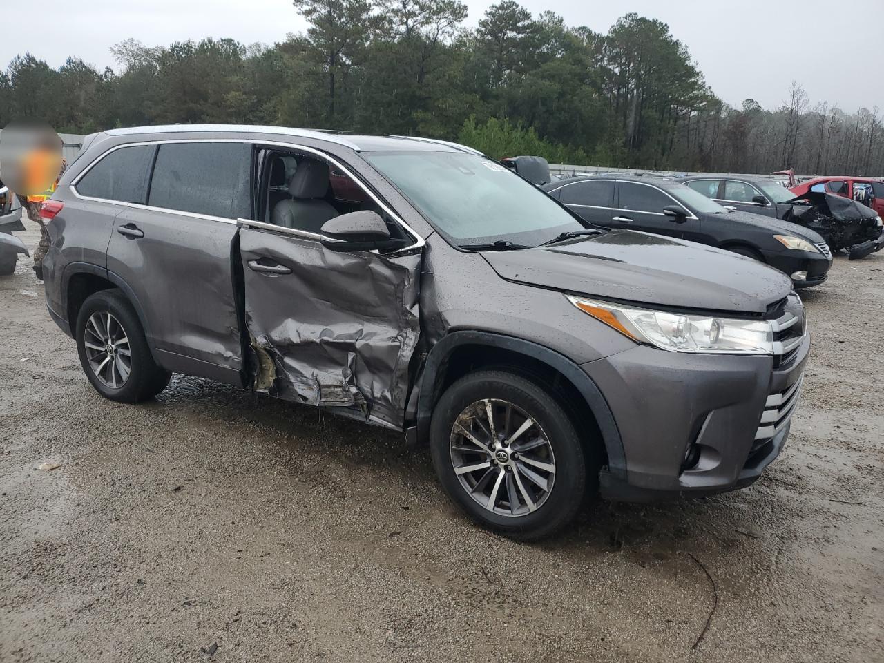 VIN 5TDKZRFH5JS540491 2018 TOYOTA HIGHLANDER no.4