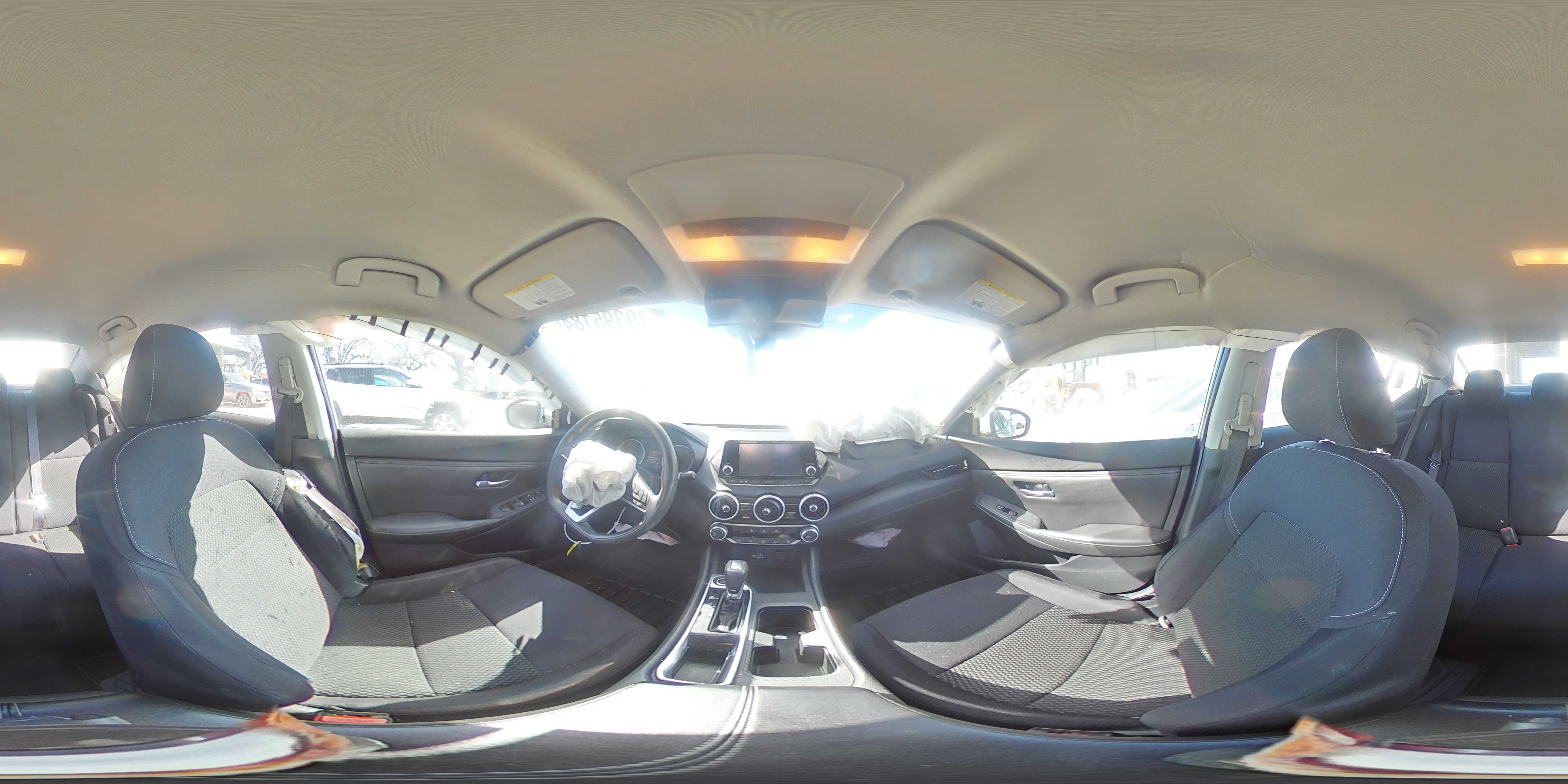2020 Nissan Sentra - Image 13