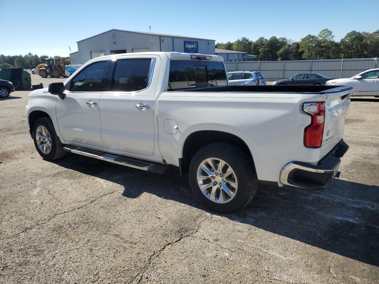 2021 Chevrolet Silverado - Image 2