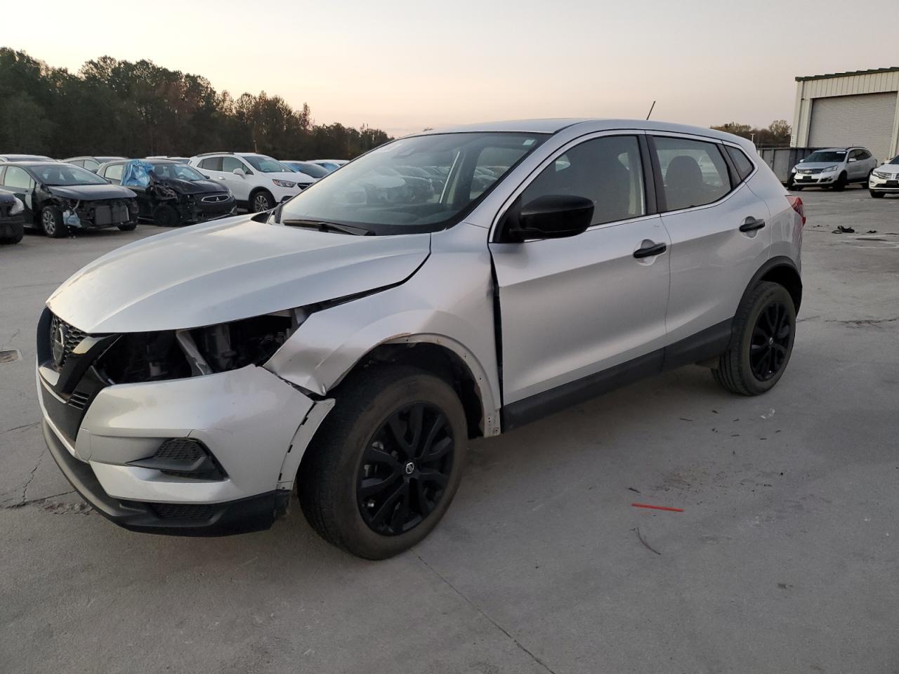 2021 Nissan Rogue - Image 1