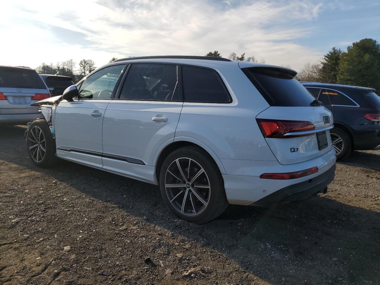 2021 Audi Q7 - Image 2