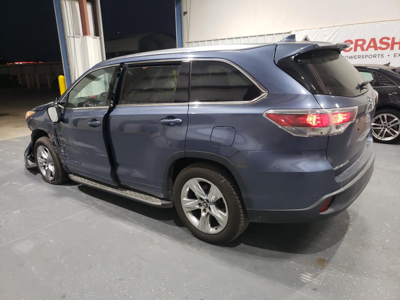 VIN 5TDYKRFH4GS153289 2016 TOYOTA HIGHLANDER no.2