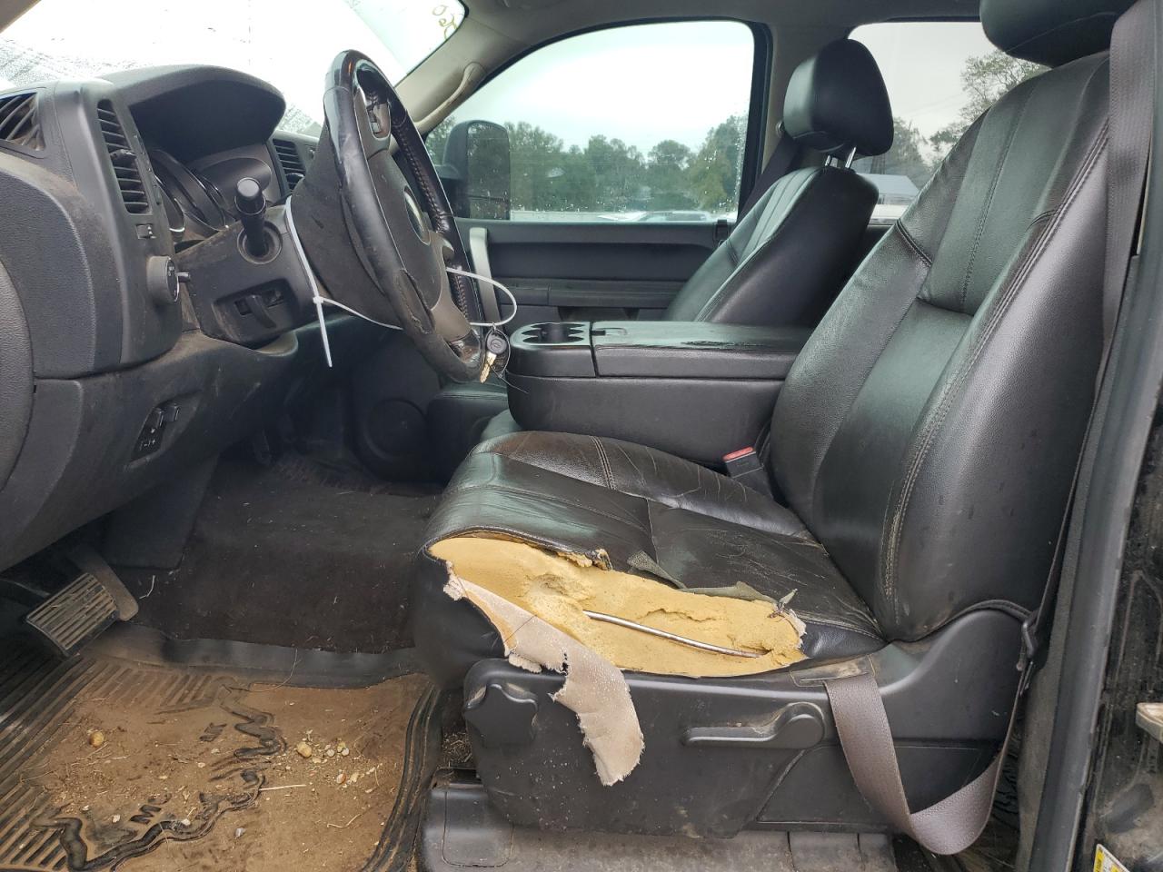 2013 Chevrolet Silverado - Image 7