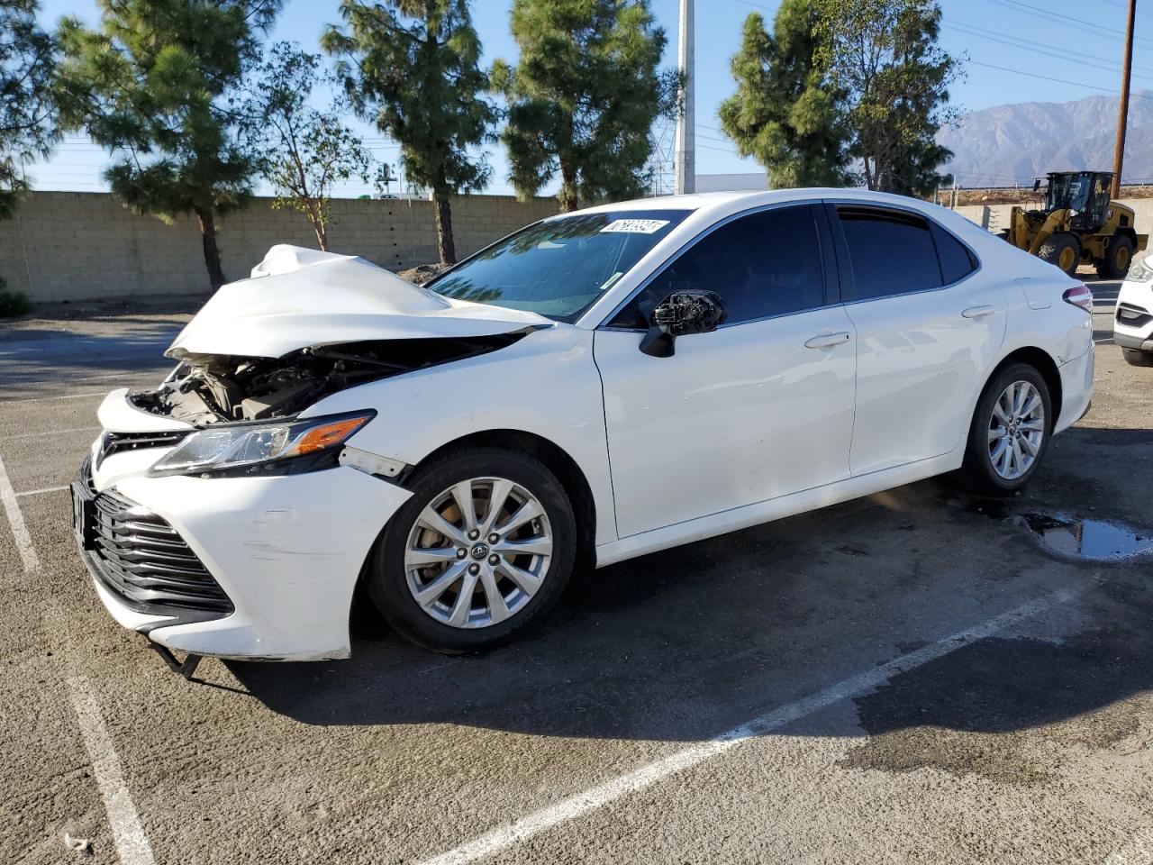 VIN JTNB11HK6J3024364 2018 TOYOTA CAMRY no.1