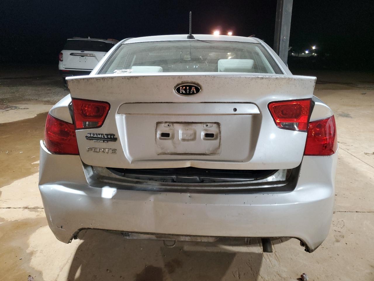 2011 Kia Forte - Image 6