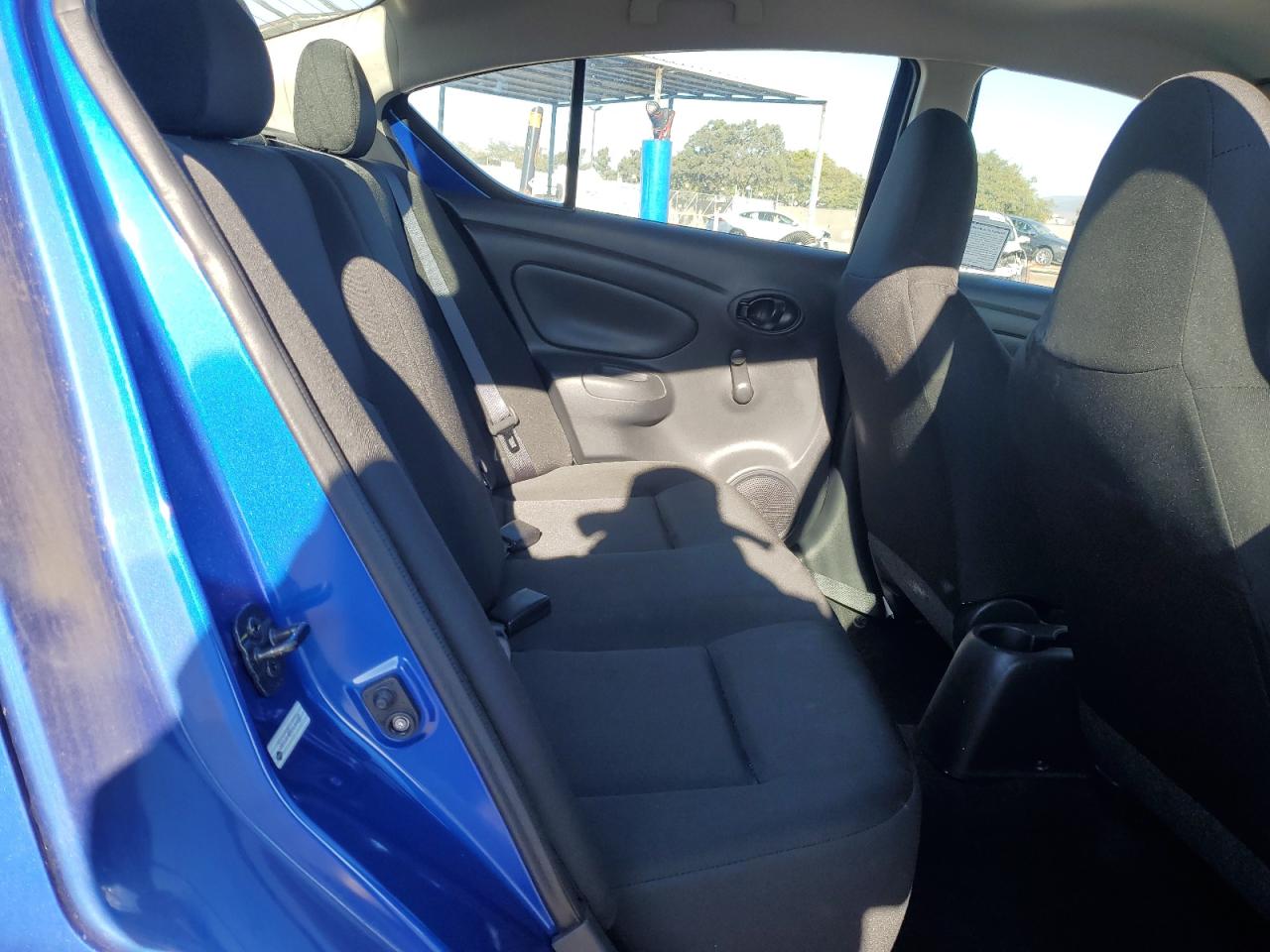 2017 Nissan Versa - Image 11