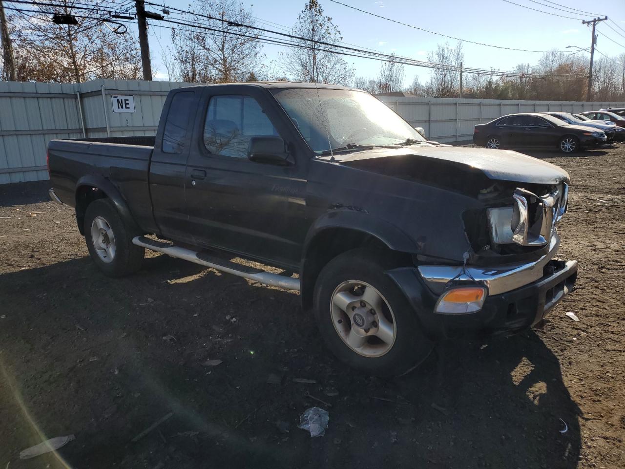 2000 Nissan Navara (Frontier) - Image 4