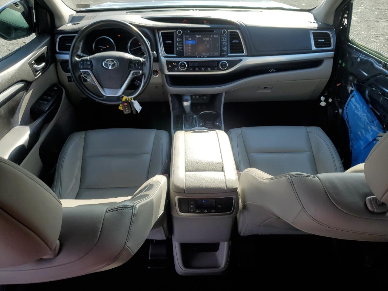 2018 Toyota Highlander - Image 8