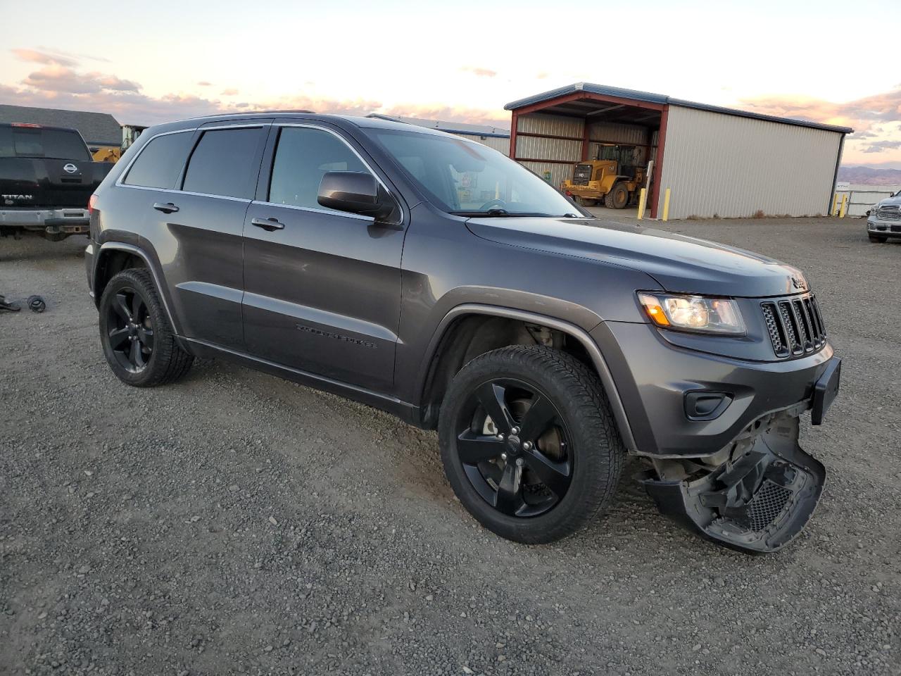2015 Jeep Grand Cherokee - Image 4
