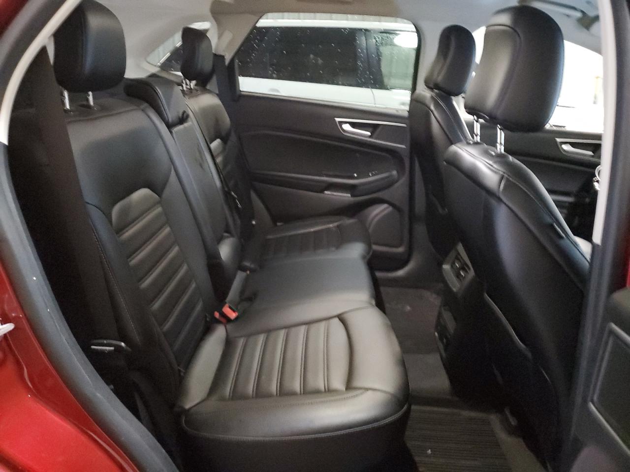 2020 Ford Edge - Image 11