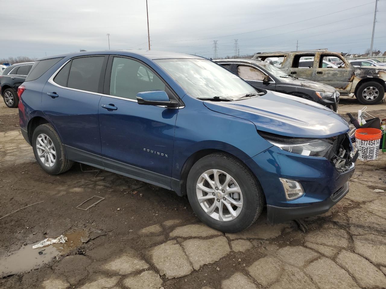 VIN 3GNAXJEV5KL292199 2019 CHEVROLET EQUINOX no.4