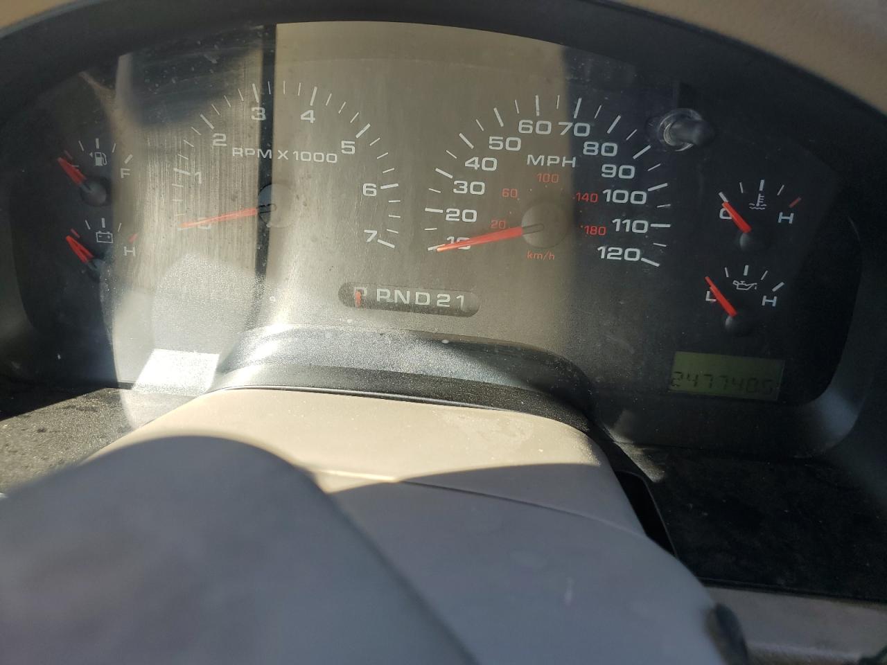 2004 Ford F150 VIN: 1FTRX12574KD09895 Lot: 54243125