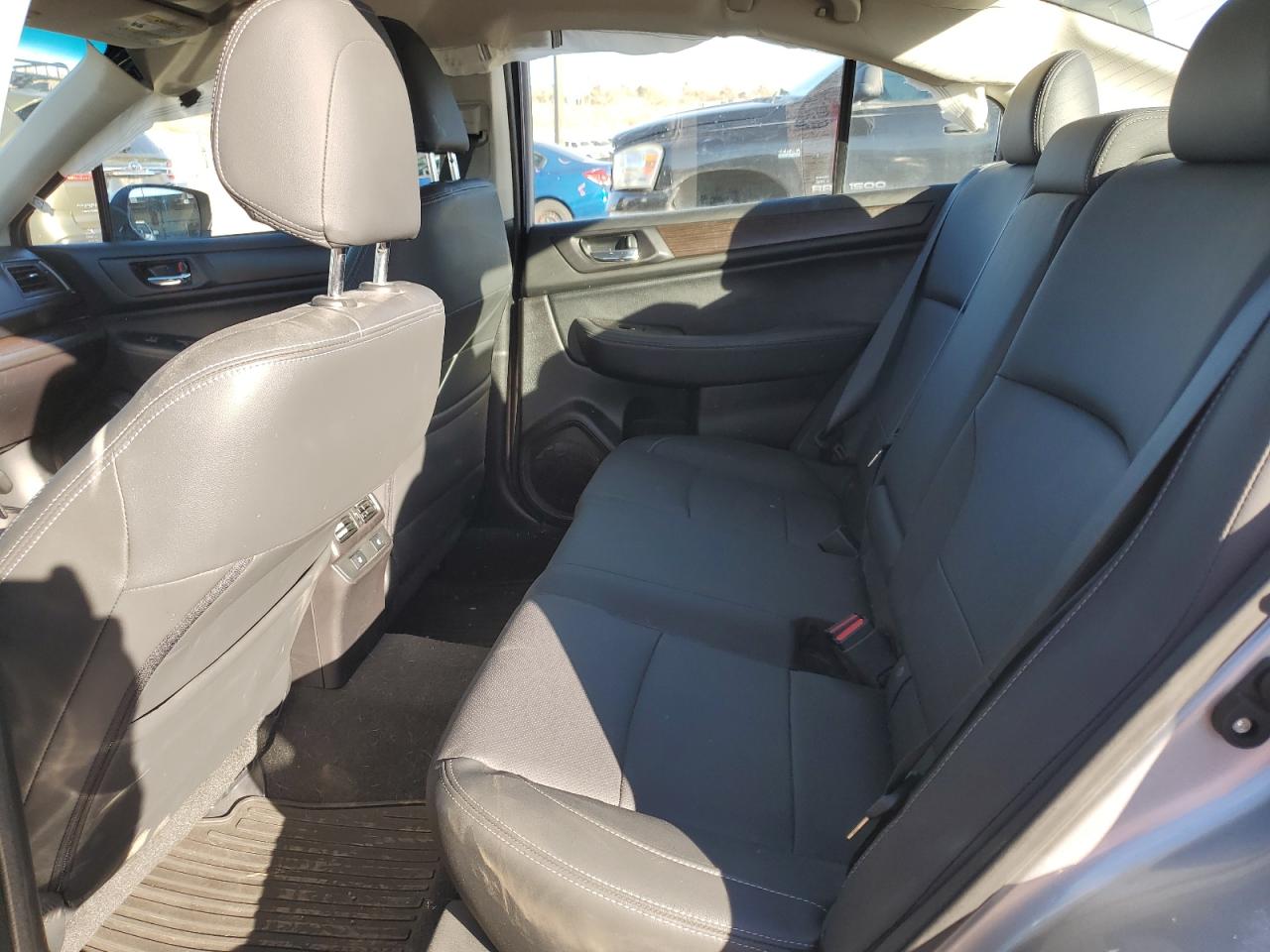 2016 Subaru Legacy - Image 10