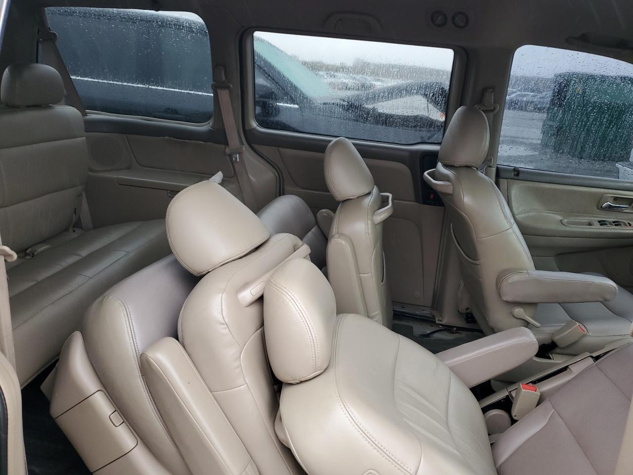 2002 Honda Odyssey - Image 11