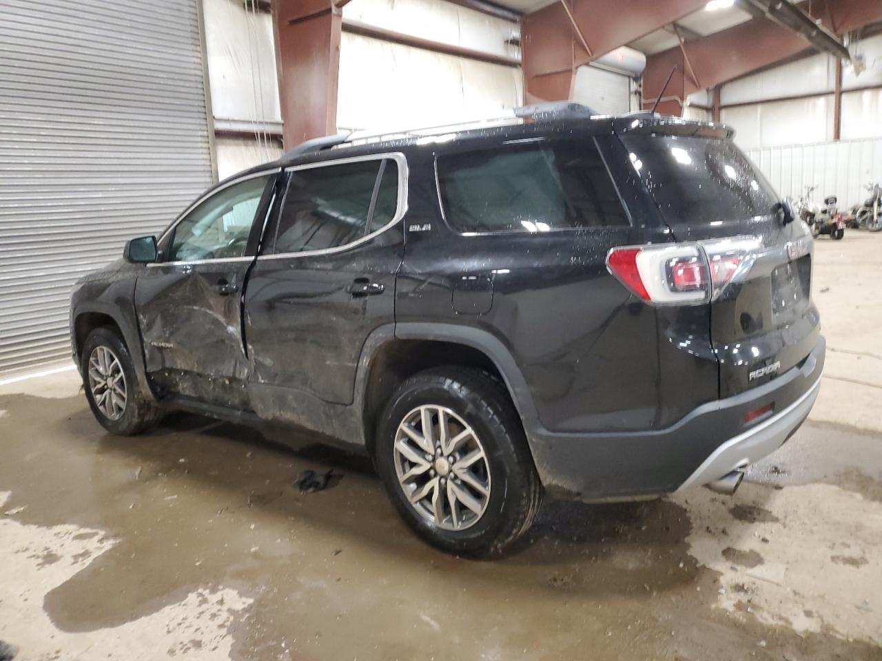 2019 GMC Acadia - Image 2