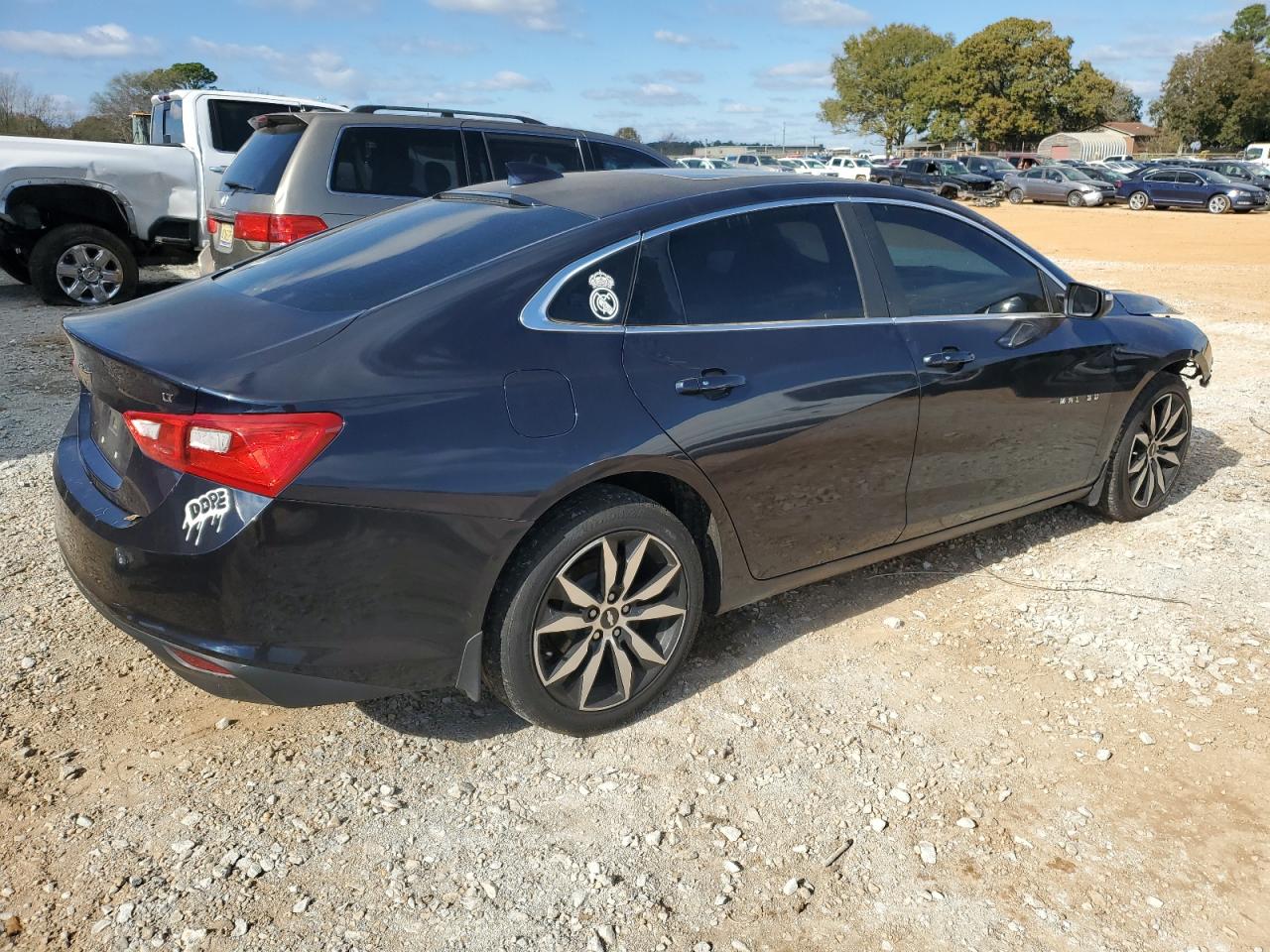 2016 Chevrolet Malibu - Image 3