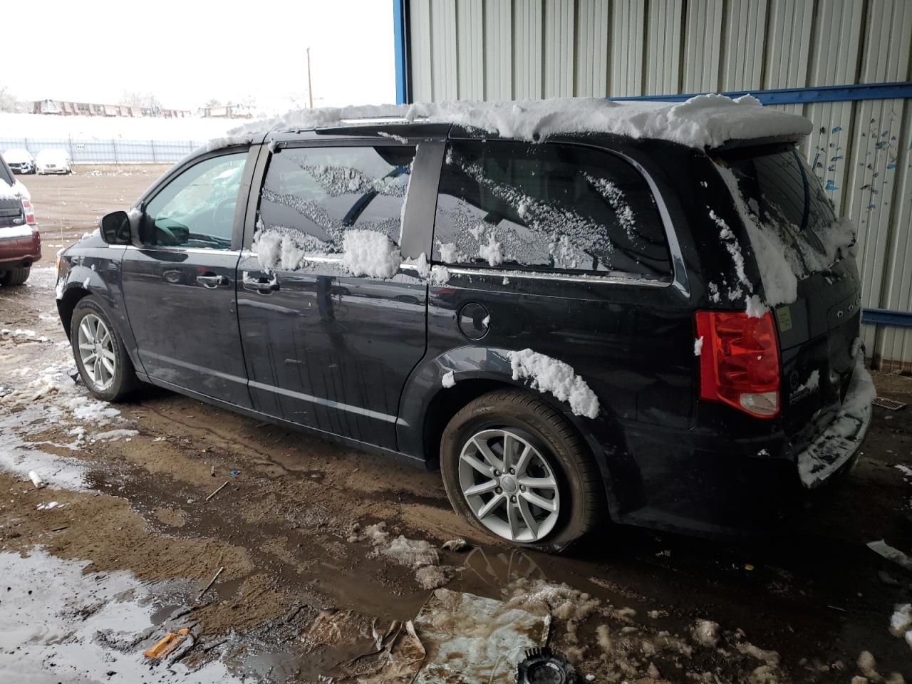 2019 Dodge Caravan - Image 2