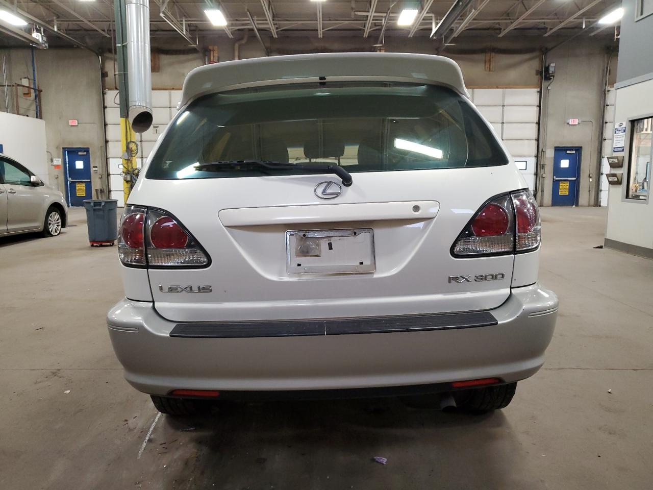 2002 Lexus RX - Image 6