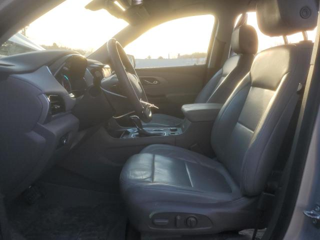  CHEVROLET TRAVERSE 2019 Серебристый