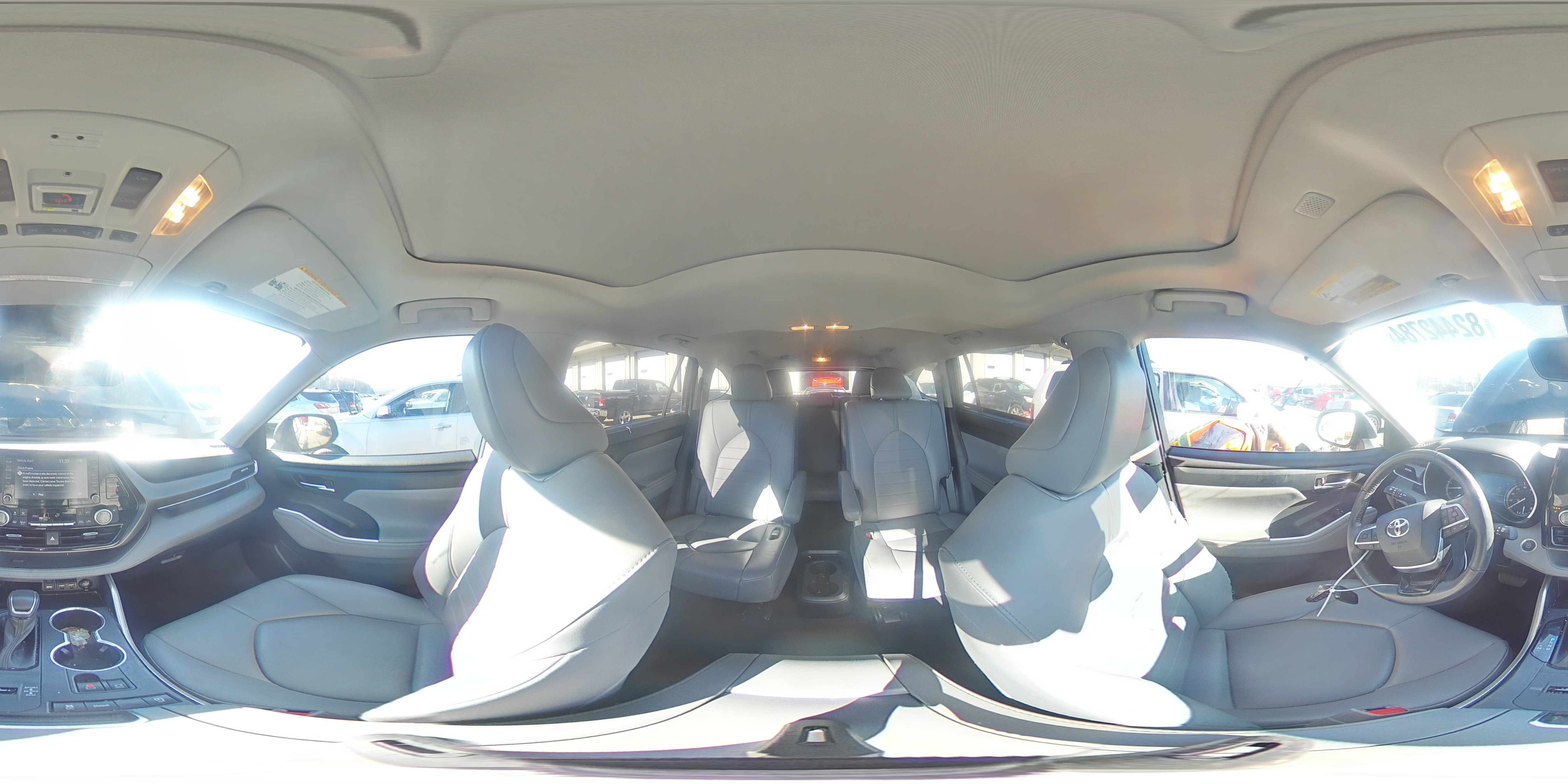 2021 Toyota Highlander - Image 14