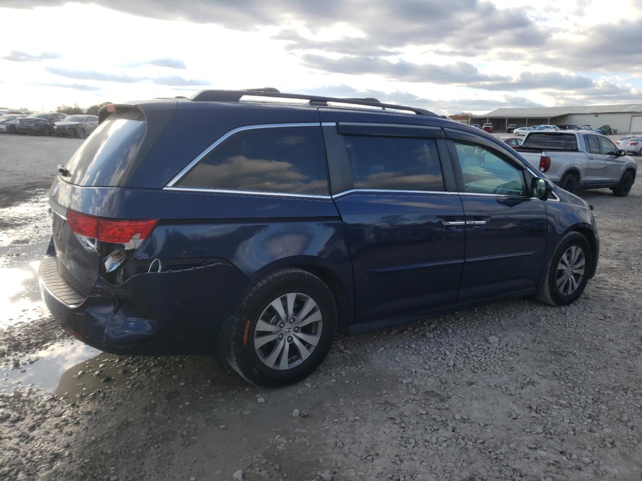 2015 Honda Odyssey - Image 3