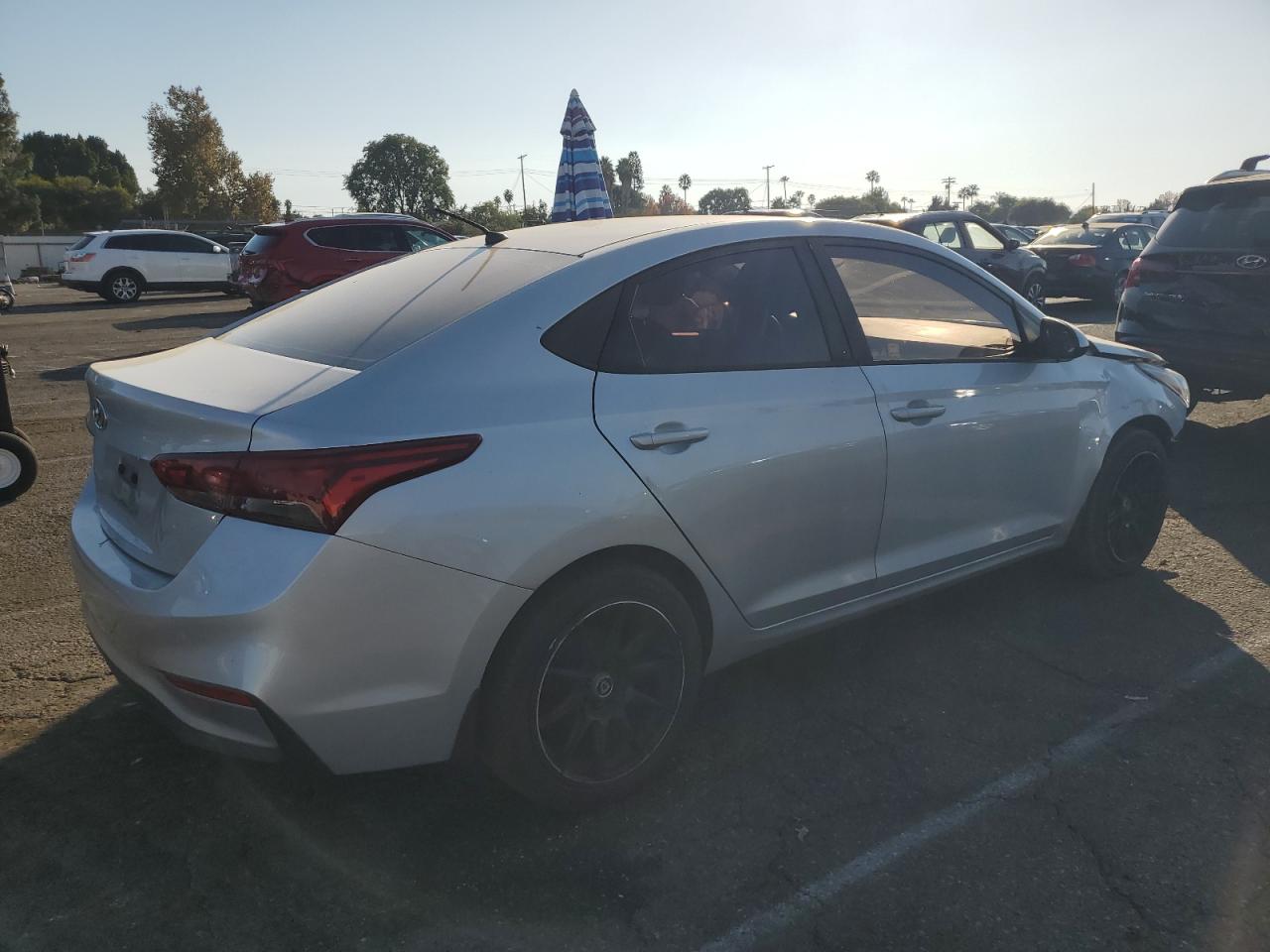 VIN 3KPC24A37JE017720 2018 HYUNDAI ACCENT no.3