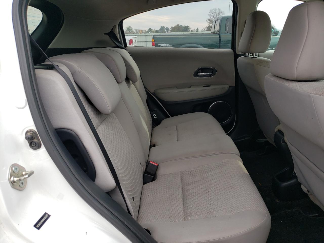 2016 Honda HR-V - Image 11