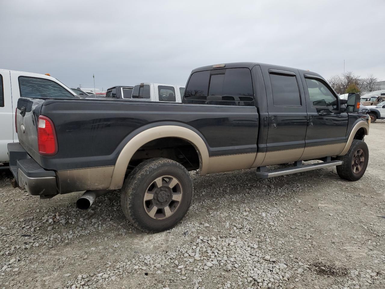 2011 Ford F350 - Image 3