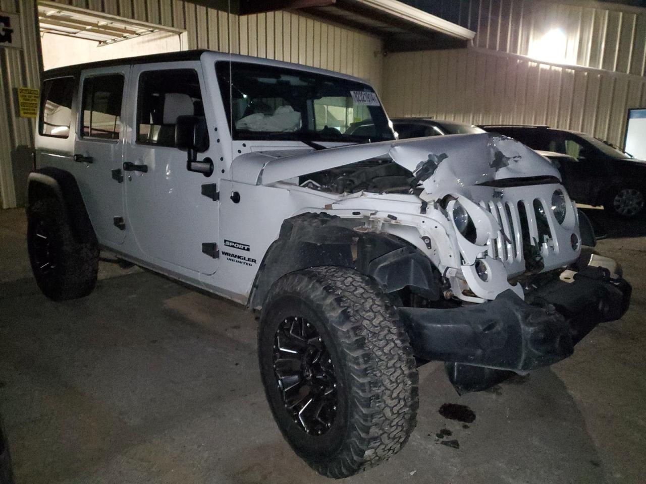 2015 Jeep Wrangler - Image 4