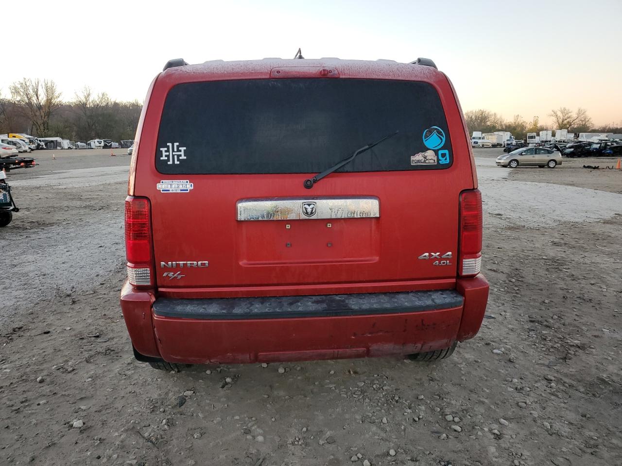 2007 Dodge Nitro - Image 6