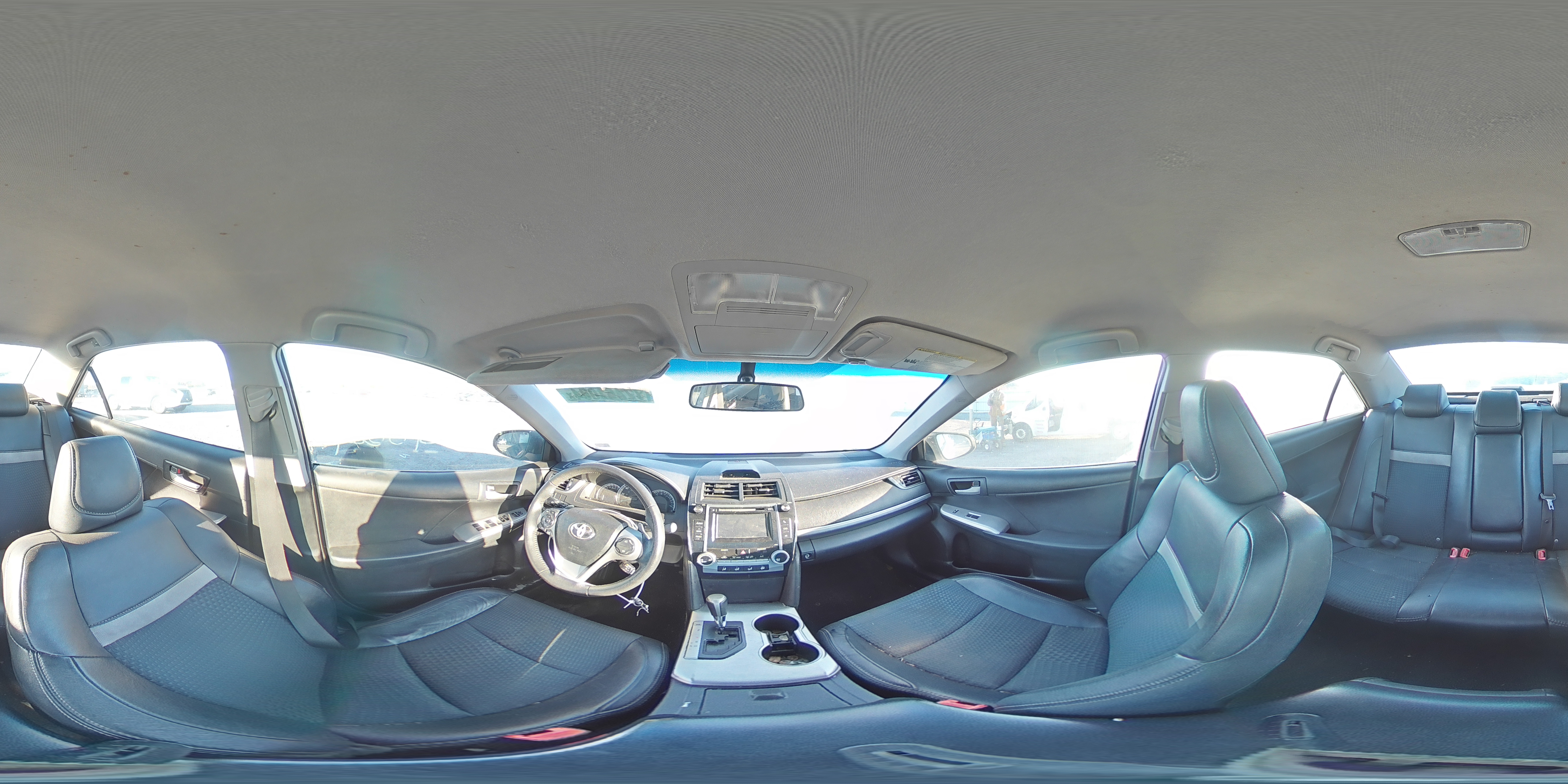 2012 Toyota Camry - Image 13