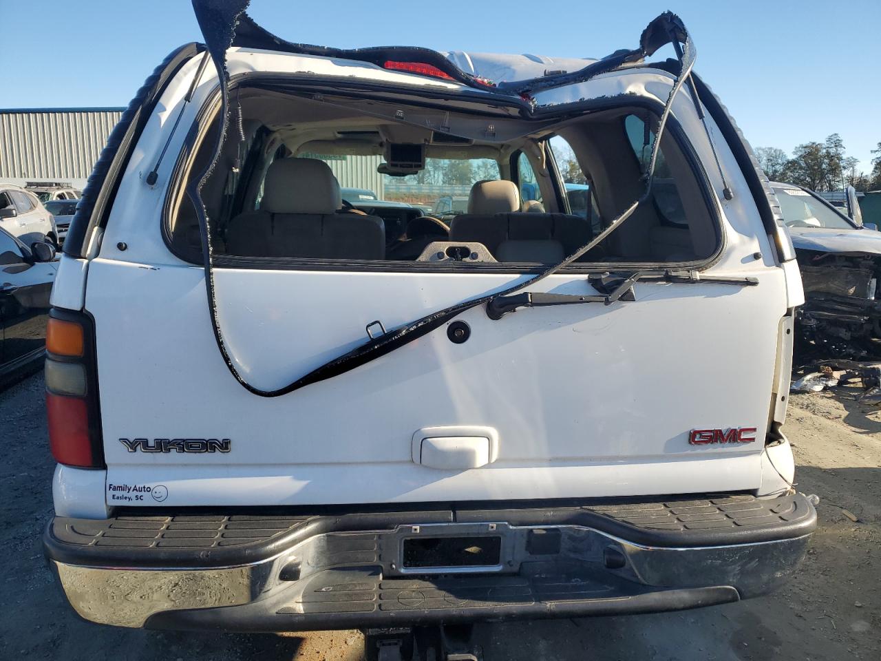2005 GMC Yukon - Image 6