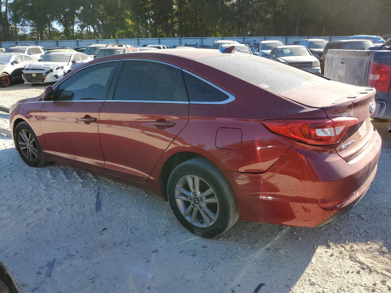 2015 Hyundai Sonata - Image 2