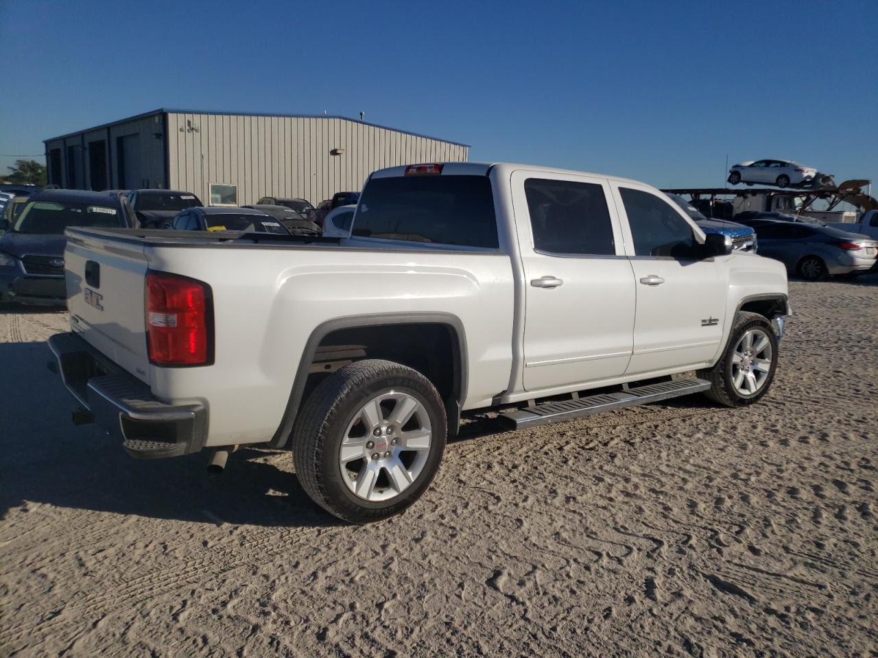 2016 GMC Sierra - Image 3