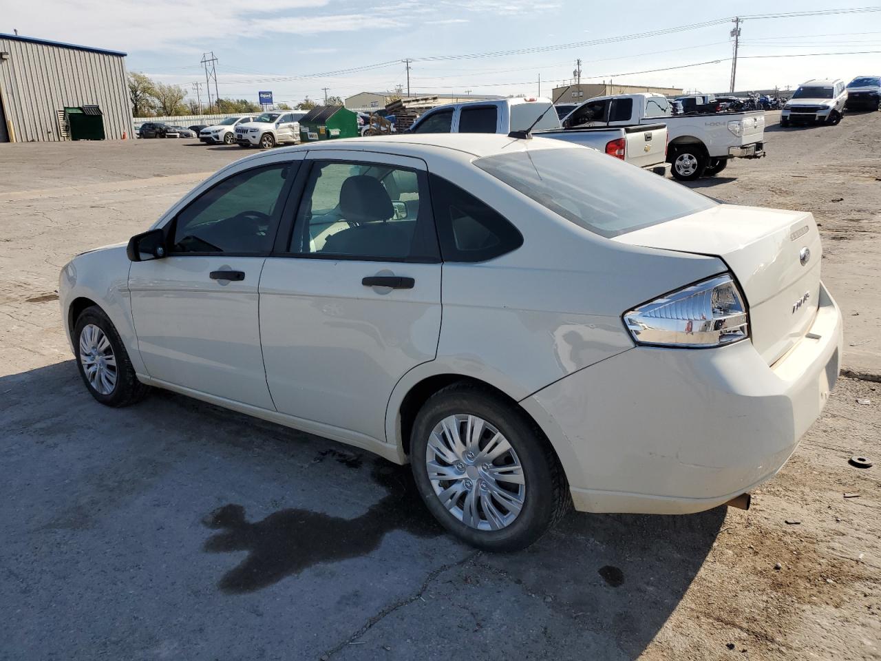 2010 Ford Focus - Image 2