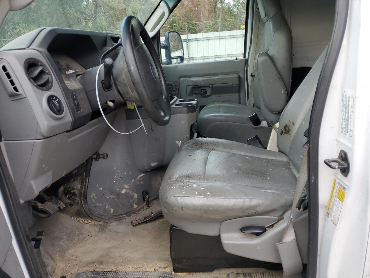 2011 Ford Econoline - Image 7