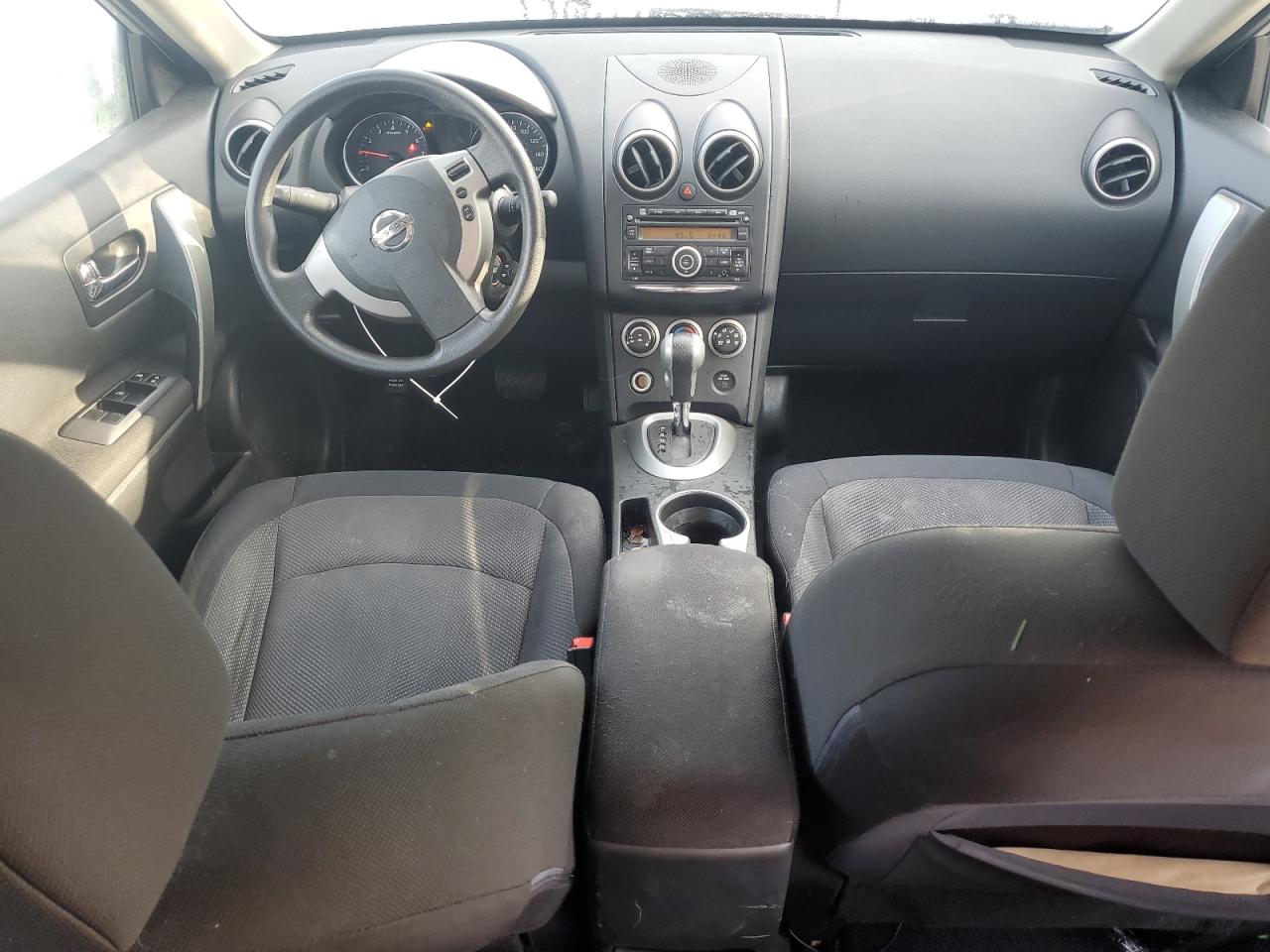 2011 Nissan Rogue - Image 8