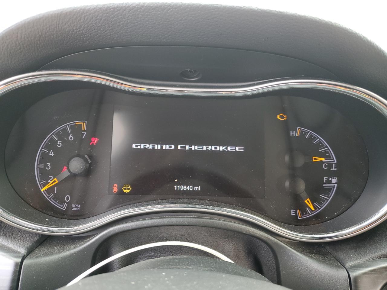 2020 Jeep Grand Cherokee - Image 9
