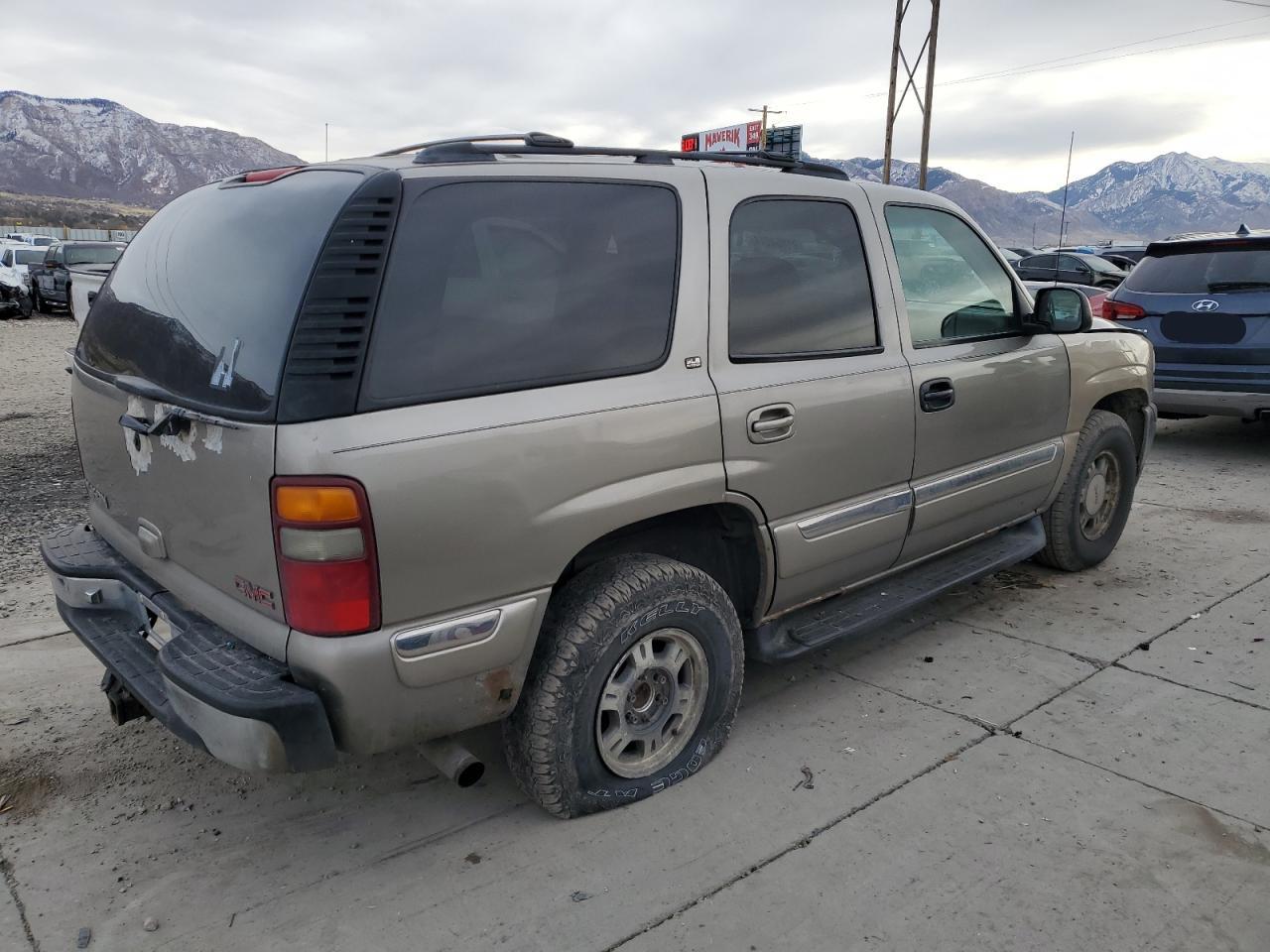 2001 GMC Yukon - Image 3