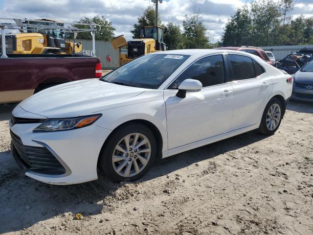  TOYOTA CAMRY 2021 White